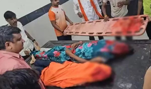 CG Accident : झांकी देखने निकला परिवार को तेज रफ्तार वाहन ने कुचला..मामा-भांजे की मौके पर मौत, 3 घायल..पढ़ें पूरी ख़बर