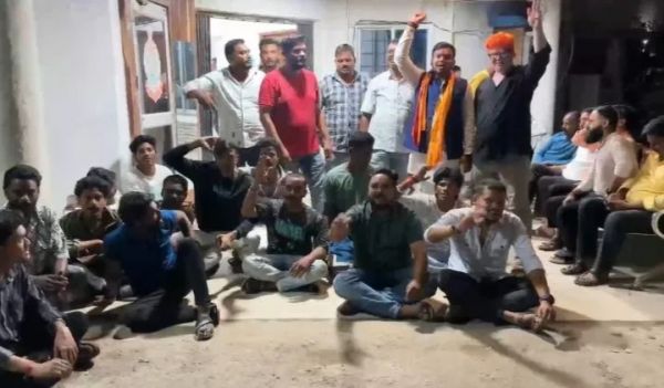 CG Big News : गृहमंत्री अमित शाह के खिलाफ विवादित पोस्ट..24 घंटे बाद भी FIR दर्ज नहीं होने पर सांसद के साथ भाजपाइयों ने थाने का किया घेराव..पढ़ें पूरी ख़बर