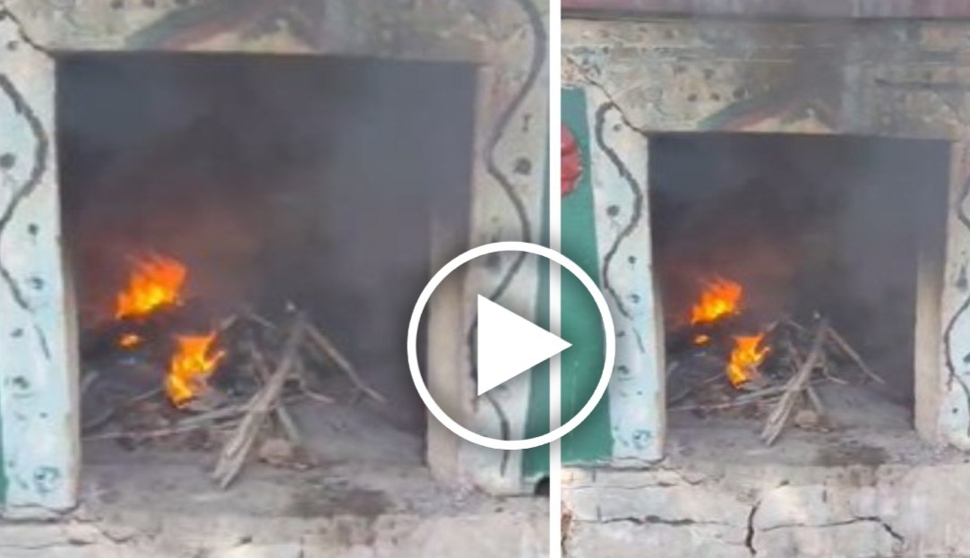 CG Crime : ग्रामीणों में आक्रोश..असामाजिक तत्वों ने मंदिर में लगाई आग..मौके पर पहुंची पुलिस..पढ़ें पूरी खबर