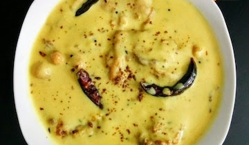 Kadhi Recipe : कढ़ी बार-बार फटती है? ये आसान तरीका अपनाएं और घर पर बनाएं रेस्टोरेंट जैसी परफेक्ट कढ़ी