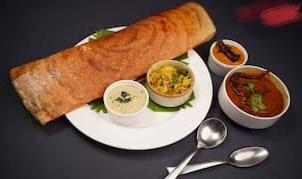 Recipe : टेस्ट से लेकर हेल्थ तक क्रिस्पी राइस डोसा, जो फिट होता है हर मील में, जानिए कैसे बनाएं