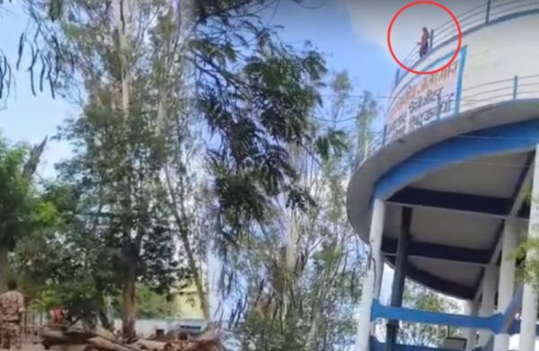 CG News : प्रेम प्रसंग.! लड़के के प्यार में पागल लड़की ने की आत्महत्या की कोशिश..पानी के टंकी में चढ़कर की बवाल, फिर..पढ़ें पूरी खबर