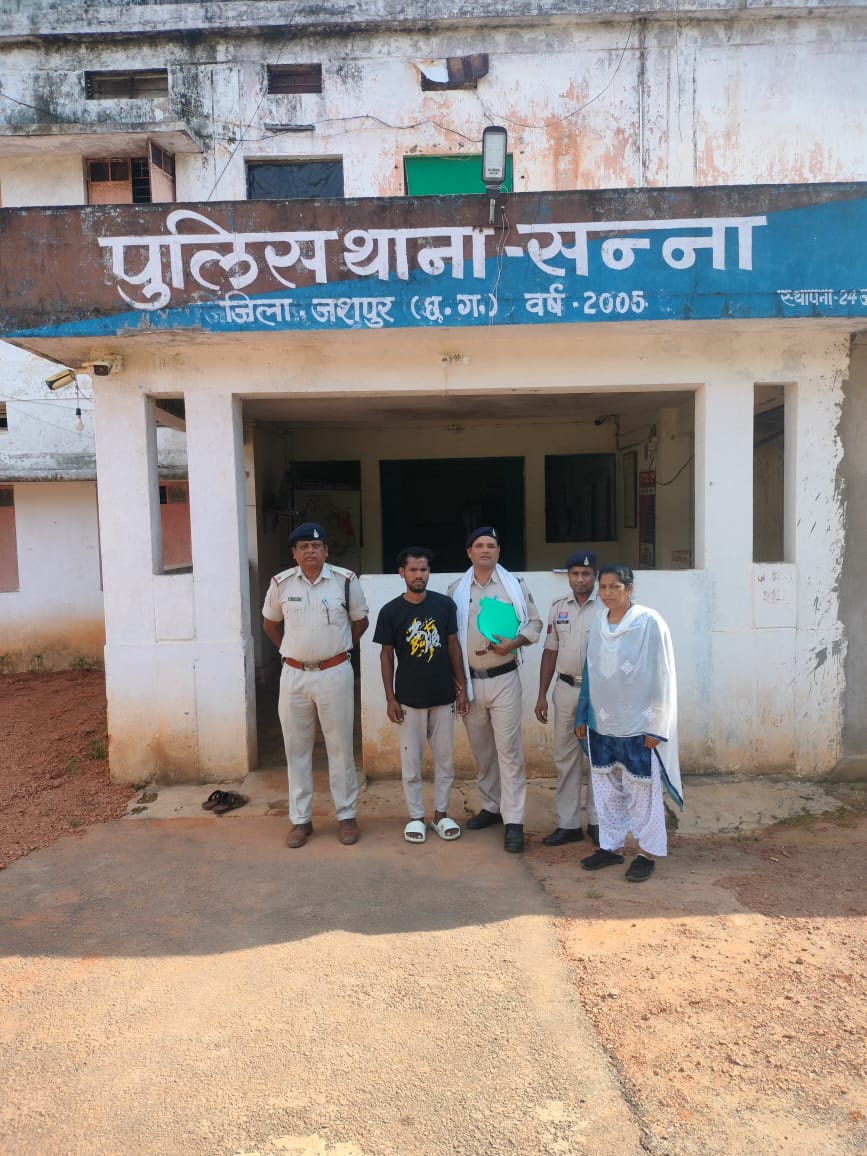 पुलिस को मिली बड़ी सफलता, चार गुम बच्चियों को ढूंढ कर जशपुर पुलिस ने लौटाई उनके परिवारों को,आई उनके&nbsp; चहरे पर &nbsp;मुस्कान....आरोपी को गिरप्तार कर भेजा जेल