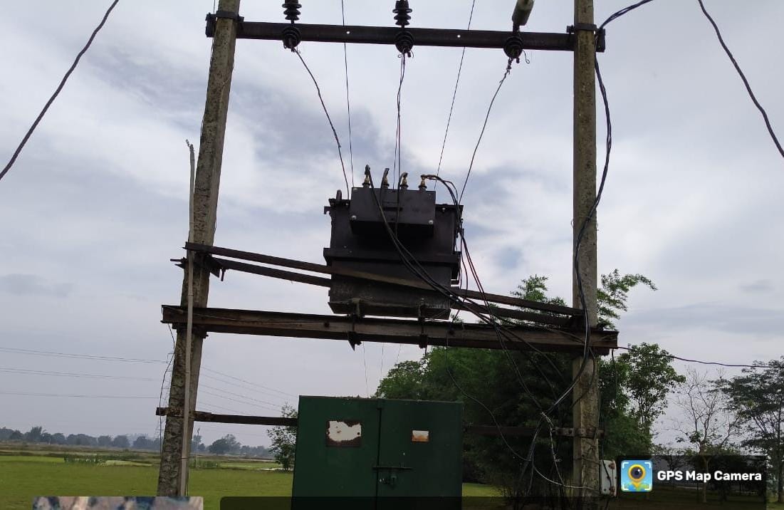 त्वरित कार्यवाही : मुख्यमंत्री कैंप कार्यालय की पहल पर ग्राम जोकारी में तत्काल लगाया गया नया ट्रांसफार्म....ग्रामीणों ने जताया मुख्यमंत्री के प्रति आभार