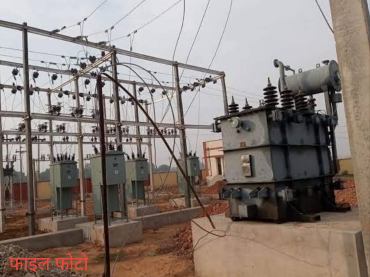 परेशानी : नारायणपुर क्षेत्र की लड़खड़ाई बिजली व्यवस्था, बिजली की आंख मिचौली से उपभोक्ताओं को उठानी पड़ रही है परेशानी.....वन्ही बिजली जाते ही चला जाता है Jio का नेटवर्क