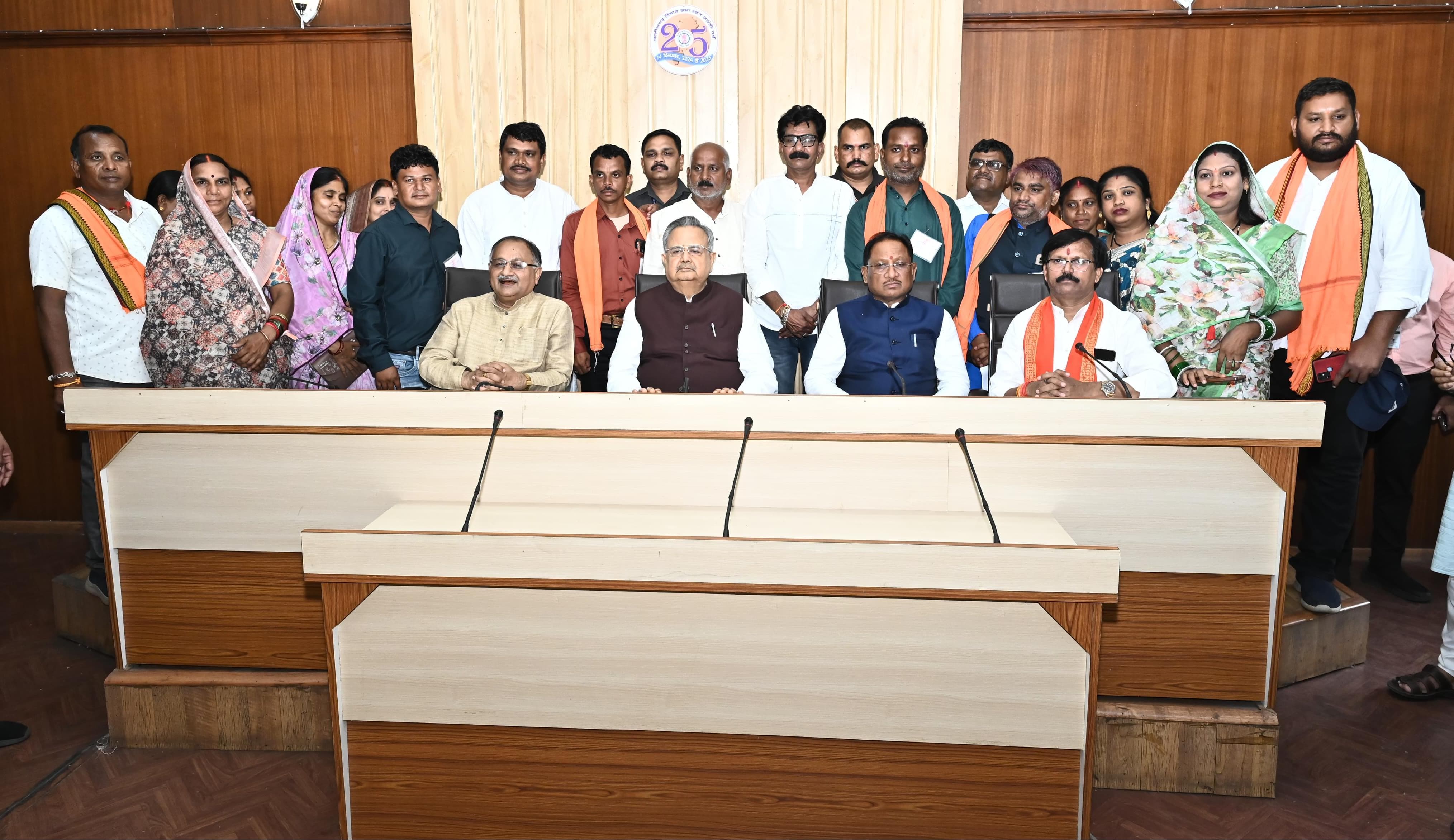 *राजनांदगांव के नागरिक प्रतिनिधिमंडल ने की मुख्यमंत्री से सौजन्य भेंट:प्रयास विद्यालय, नालंदा परिसर सहित विभिन्न विकास कार्यों के लिए जताया आभार*