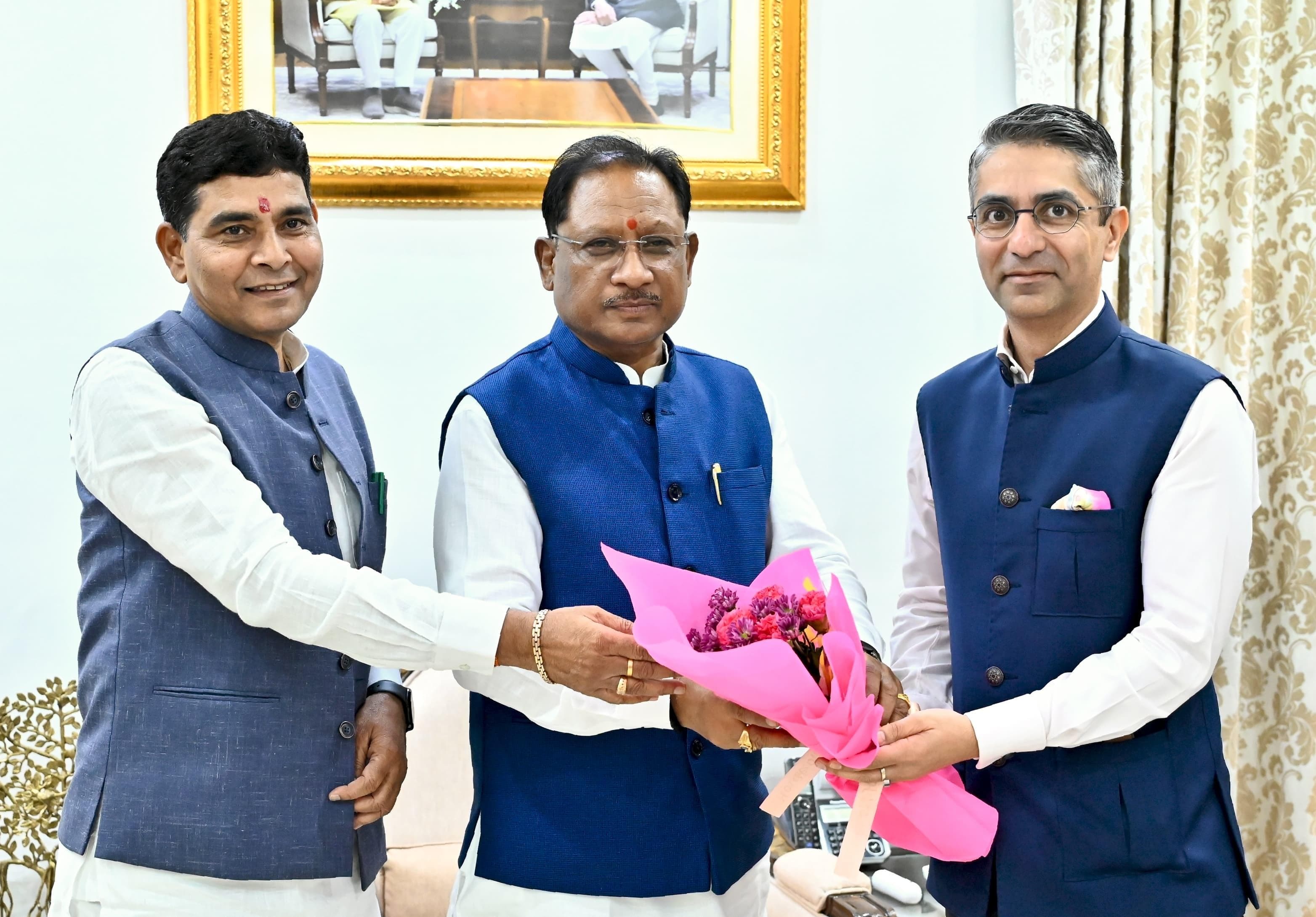 *मुख्यमंत्री श्री विष्णु देव साय से ओलंपिक स्वर्ण पदक विजेता शूटर श्री अभिनव बिंद्रा ने की मुलाकात*