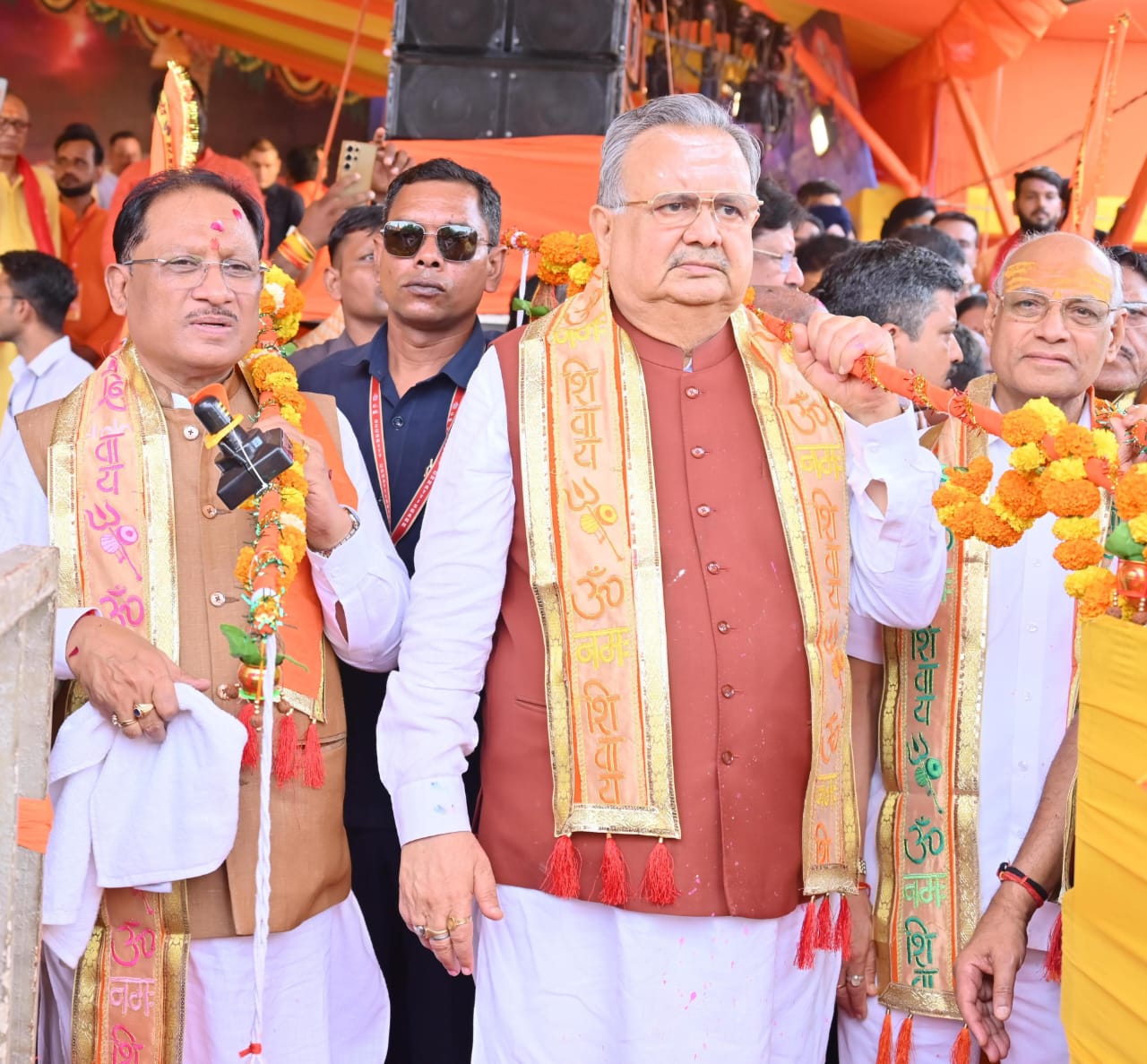 *सावन की पावन बेला में मुख्यमंत्री विष्णु देव साय&nbsp; भव्य कांवड़ यात्रा में शामिल हो कर किया भगवान शिव का रूद्राभिषेक, प्रदेशवासियों की समृद्धि और सुख-शांति की कामना*