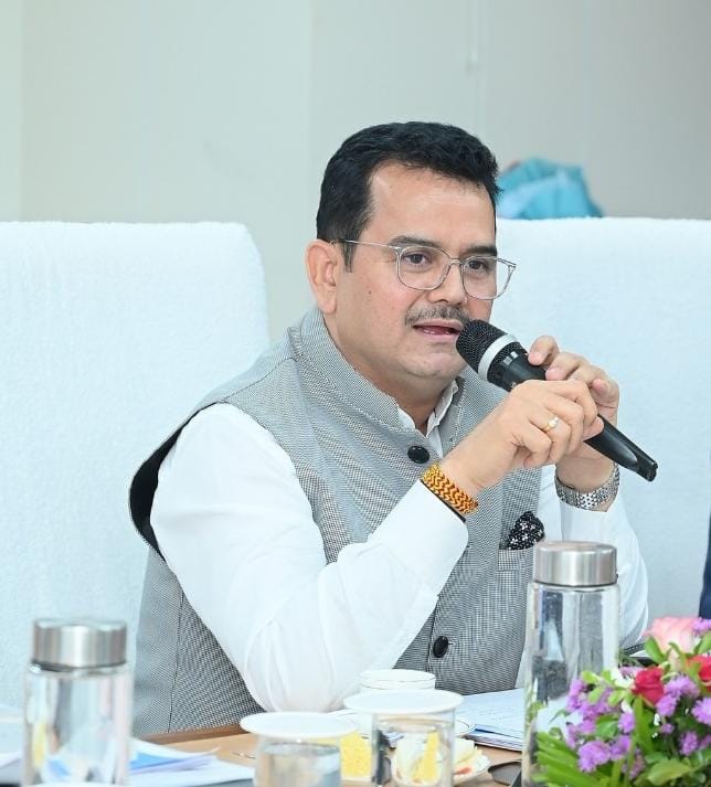 *मुख्यमंत्री के सचिव श्री पी दयानंद के करकमलों से एसईसीएल में तीन माह के निवारक सतर्कता अभियान का शुभारंभ*