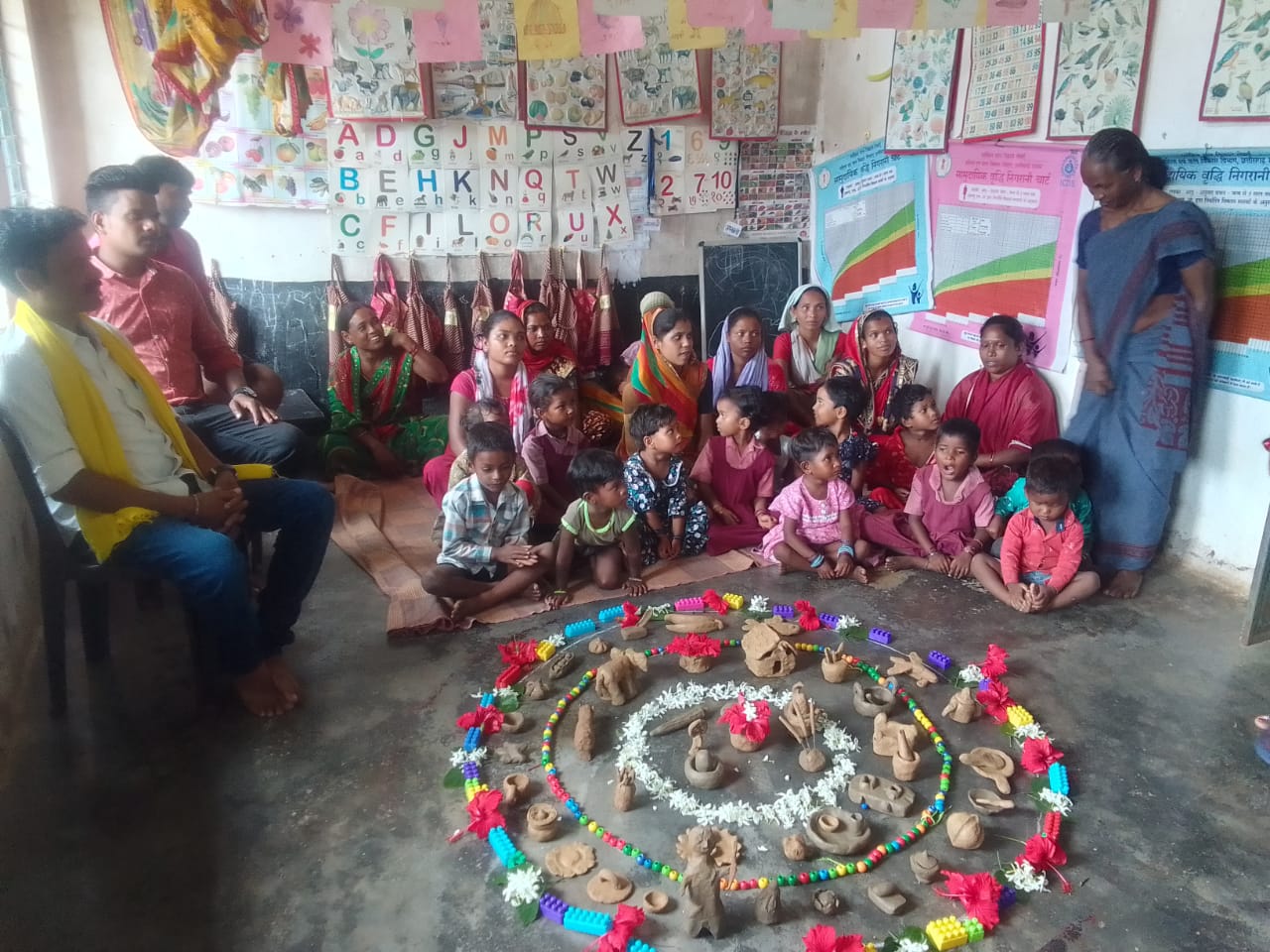 *छत्तीसगढ़ रजत जयंती महोत्सव :&nbsp;कुनकुरी, केराडीह एवं फरसाबाहर में टॉय मेकिंग वर्कशॉप एवं महतारी मेगा हेल्थ कैंप का हुआ आयोजन*