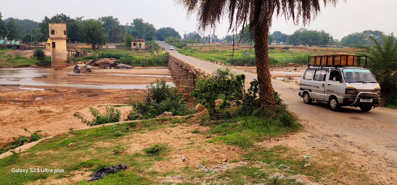 मुख्यमंत्री के निर्देश पर कुनकुरी-रनपुर मार्ग पर ढोढ़ीडाँड़ ईब नदी पर बनेगा 120 मीटर लम्बा पुल, आवागमन होगा और भी सुरक्षित&nbsp;