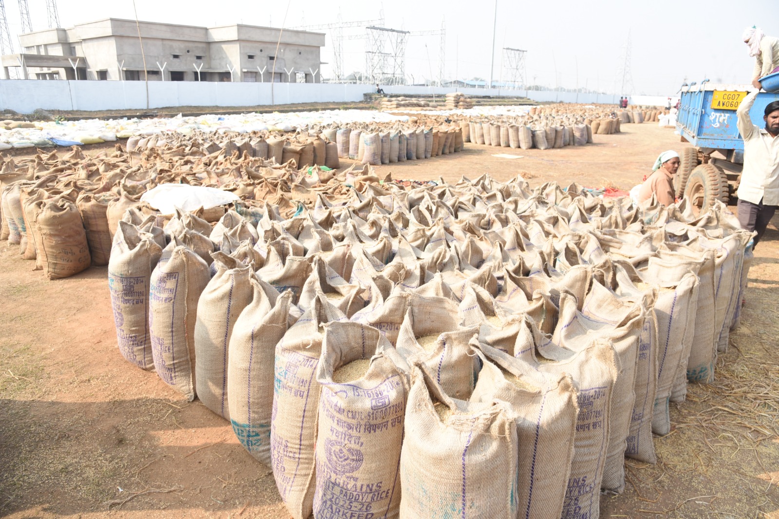 किसान छूटे खसरे का अब भी करा सकते हैं सुधार, जिले में धान खरीदी जारी,धान उपार्जन के लिए टोल-फ्री नंबर 1800-233-3663 जारी