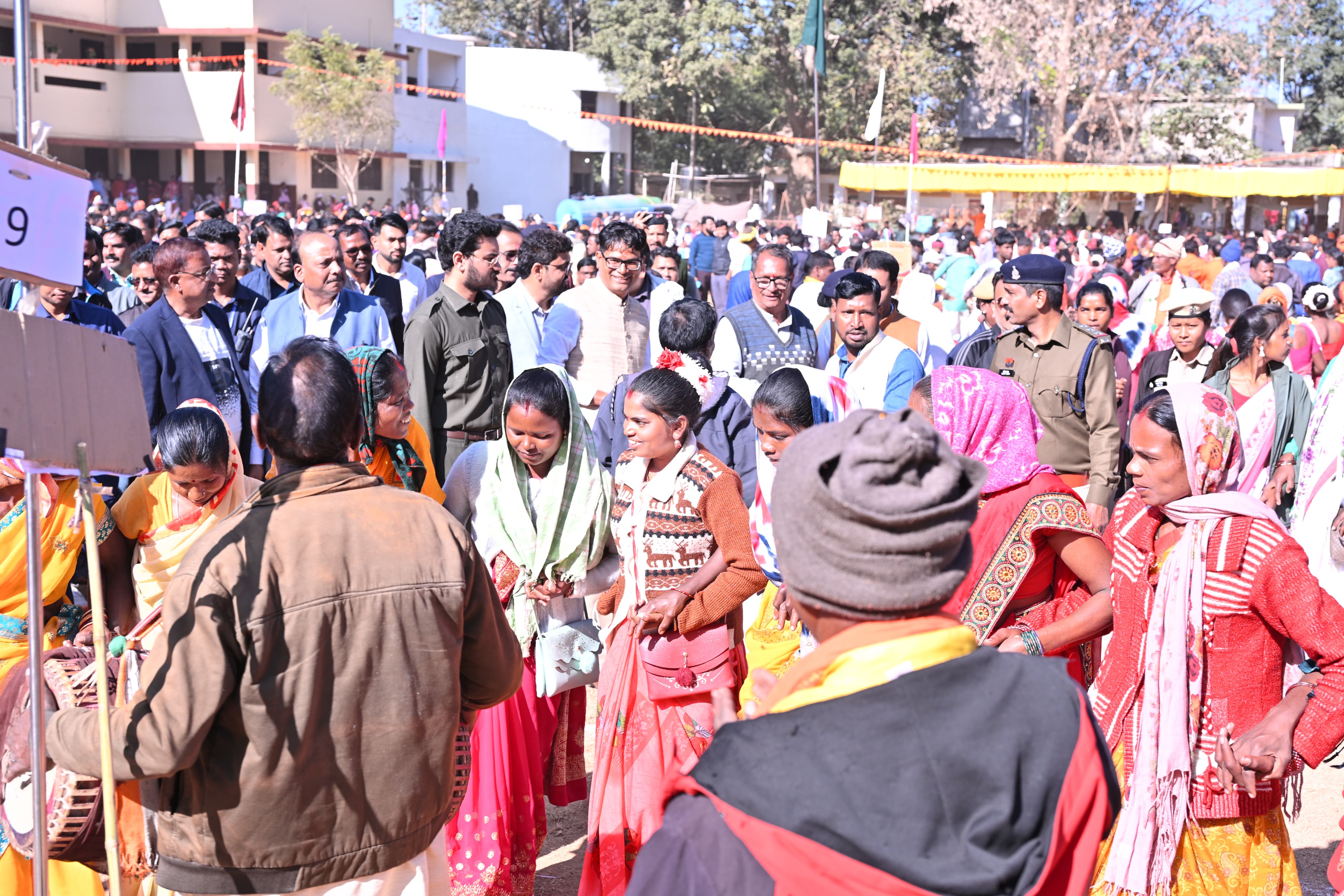आदिवासी संस्कृति हमारी पहचान, संरक्षण हमारा संकल्प: कल्याण आश्रम के 73वें स्थापना दिवस पर वित्त मंत्री श्री ओ.पी. चौधरी का प्रेरक उद्बोधन
