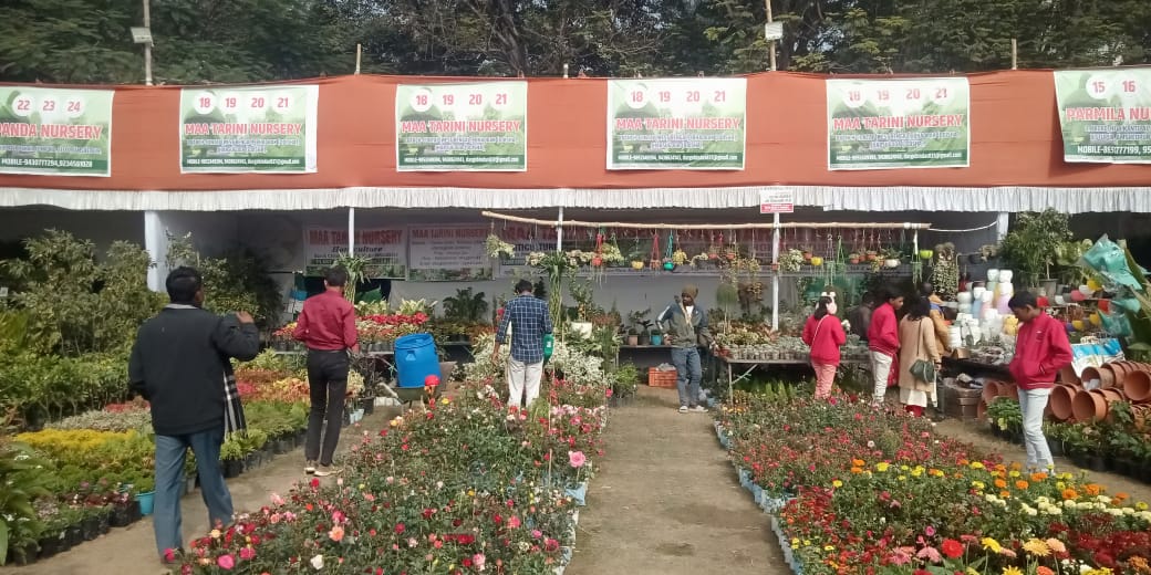 राष्ट्रीय बागवानी मिशन योजना : जिले के 10 कृषक भ्रमण के लिए पहुंचे जमशेदपुर झारखण्ड,35 वीं वार्षिक पुष्प प्रदर्शन का किए अवलोकन