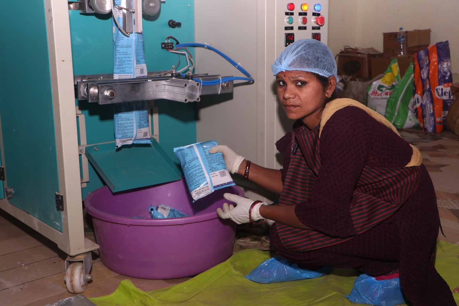 सशक्त मानसिकता से आत्मनिर्भरता की ओर- पोषण निर्माण में अहम भूमिका निभा रही हैं सूरजपुर की महिलाएं