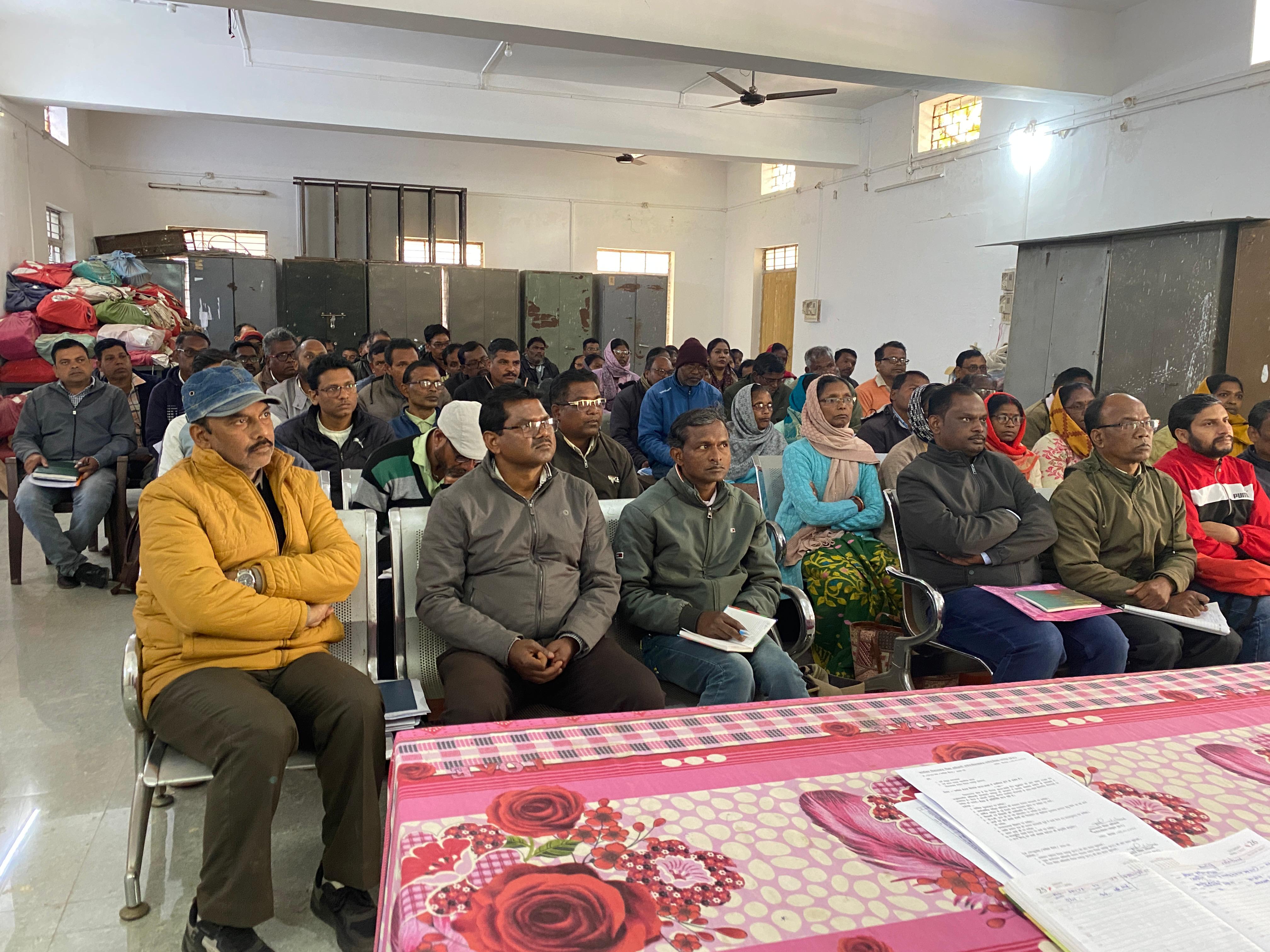 मनोरा विकासखण्ड में शिक्षा सुधार की बड़ी पहल, प्रधान पाठकों और संकुल समन्वयकों को मिले सख्त निर्देश,गुणवत्तापूर्ण शिक्षा के साथ बच्चों का सर्वांगीण विकास प्राथमिक लक्ष्य &ndash; एसडीएम&nbsp;