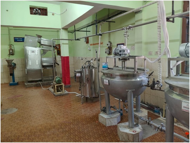 वन धन विकास केंद्र सुकमा के माध्यम से लॉन्च हुई बस्तर की प्रसिद्ध इमली चटनी, नवा बिहान महिला स्व सहायता समूह की महिलाओं ने दिया आधुनिक प्रशिक्षण और उत्पादन में निभाई अहम भूमिका