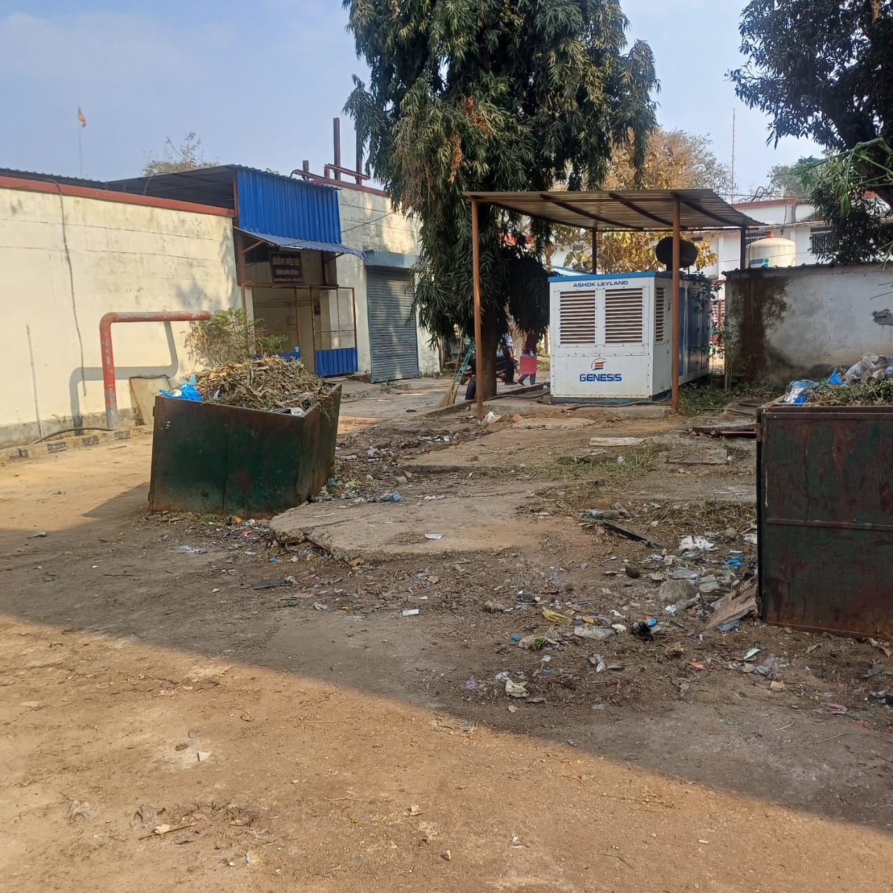 जिला अस्पताल व मातृ व शिशु अस्पताल परिसर से किया गया कचरा का निस्तारण,