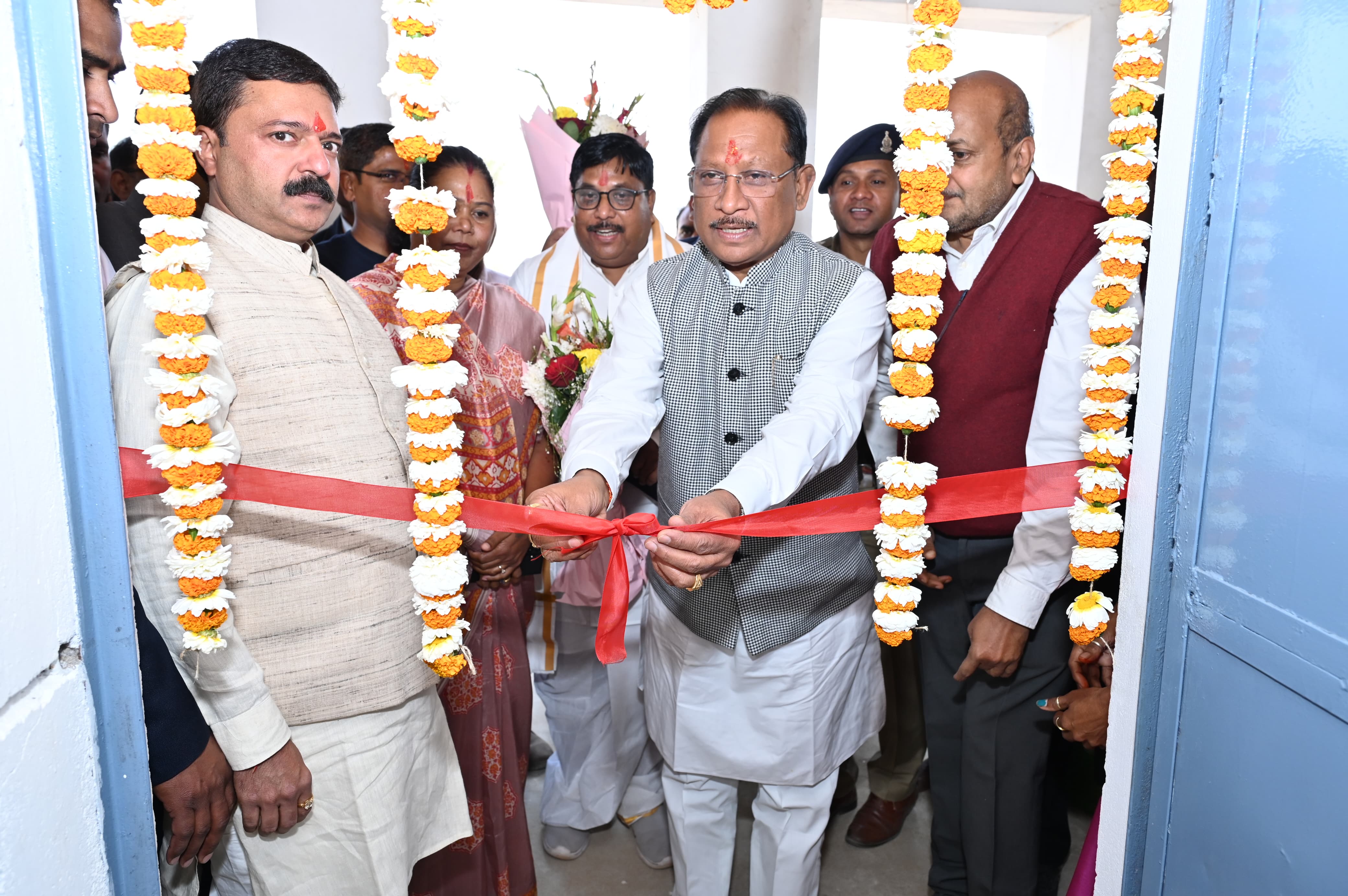 मुख्यमंत्री श्री विष्णुदेव साय ने सरस्वती शिशु मंदिर में स्मार्ट क्लास का किया शुभारंभ, आधुनिक तकनीक आधारित शिक्षण से विद्यार्थियों को मिलेगा गुणवत्तापूर्ण शिक्षा का लाभ