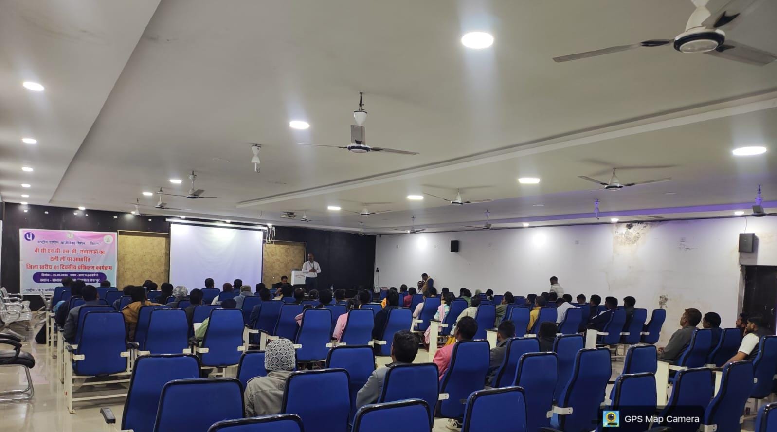 टेली लॉ योजना को जन-जन तक पहुंचाने एवं सीएससी सेवाओं के विस्तार के लिए जशपुर कलेक्टरेट में आयोजित हुई जिला स्तरीय महत्वपूर्ण बैठक