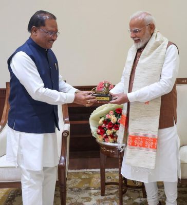 प्रधानमंत्री नरेंद्र मोदी से मुख्यमंत्री &nbsp;विष्णुदेव साय ने की&nbsp;मुलाकात, विकास कार्यों और नक्सल उन्मूलन पर हुई चर्चा साथ में सौंपा बस्तर के विकास का रोडमैप