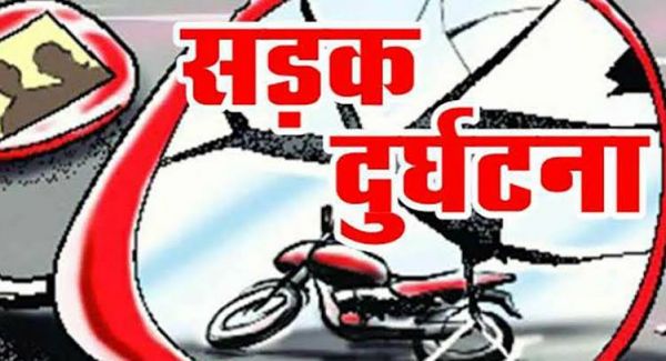 राज मिस्त्री की बाइक को अज्ञात वाहन ने पीछे से मारी टक्कर,गंभीर रूप से घायल को एम्बुलेंस की सहायता से भेजा गया अस्पताल, जशपुर बांकी नदी के पास कि घटना।