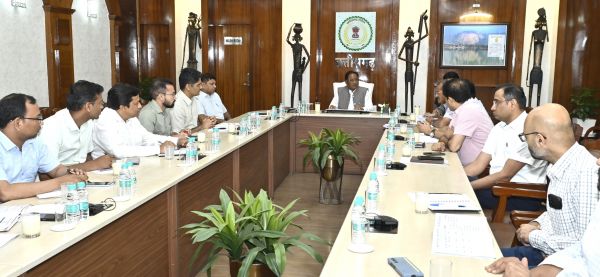 राजस्व विभाग के कार्यों से निखरती है शासन की छवि: राजस्व सेवाओं का लाभ नागरिकों को तत्काल मिले,सुशासन तिहार में प्राप्त आवेदनों का सर्वोच्च प्राथमिकता से करें निराकरण : मुख्यमंत्री&nbsp;