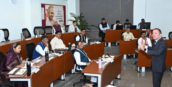 आईआईएम रायपुर के चिंतन शिविर में मंत्रियों ने सीखी सुशासन और नेतृत्व की बारीकियां....नीति-निर्माण का सशक्त मंच : मुख्यमंत्री