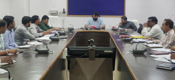 कलेक्टर ने खाद्य एवं सम्बद्ध विभागों की ली समीक्षा बैठक,,,,मांग अनुसार आपूर्ति हेतु दिए निर्देश