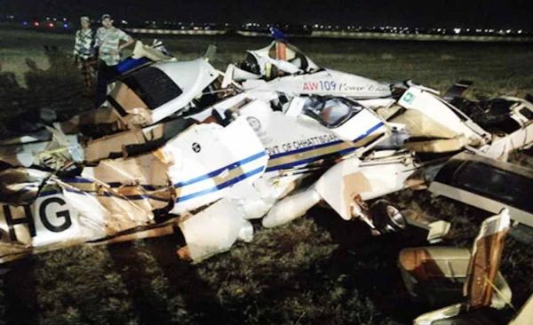 CG Big News : 3 साल पहले हुई माना एयरपोर्ट पर शासकीय हेलीकॉप्टर की क्रैश लैंडिंग पर अब हुई कार्रवाई..चीफ पायलट को हटाया..पढ़ें पूरी ख़बर