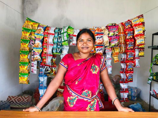 शशिकला&nbsp;एक सफल व्यवसाई के रूप में उभरी दूसरी महिलाओं के लिए बनी प्रेरणा...बिहान योजना से जुड़ कर पेश की आत्मनिर्भरता की मिसाल