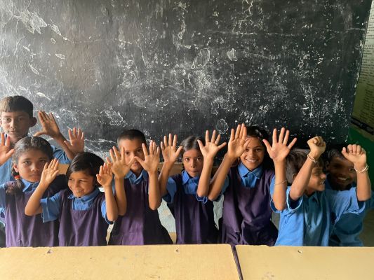 युक्तियुक्तकरण से बदला छोटे से गाँव का शैक्षिक परिदृश्य.....