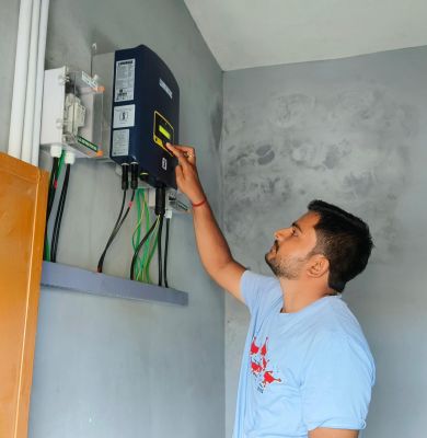 *पीएम सूर्यघर मुफ्त बिजली योजना: प्रदीप पटेल के छत पर हर महीने बन रही 350 से 400 यूनिट बिजली...बिजली बिल भी घटकर एक तिहाई से भी कम हुआ*