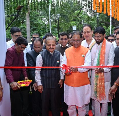 *मुख्यमंत्री श्री साय ने स्वतंत्रता दिवस पर टाउन हॉल में छायाचित्र प्रदर्शनी का किया शुभारंभ*