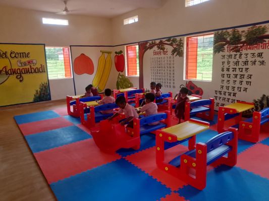 विशेष पिछड़ी जनजाति गांव दर्रीपारा में बच्चों के लिए सर्व सुविधायुक्त पीएम जनमन आंगनबाड़ी बनकर तैयार&nbsp;