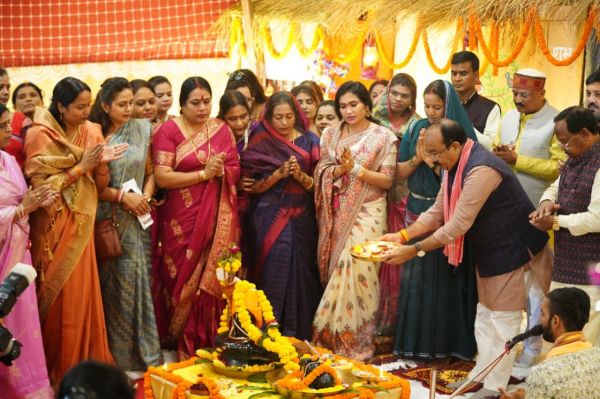 छत्तीसगढ़ रजत महोत्सव: महिला सम्मेलन एवं तीजा-पोरा महोत्सव का भव्य आयोजन....प्रदेशभर से आई माताओं-बहनों का किया गया आत्मीय स्वागत