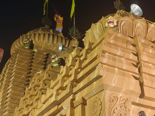 परवर्तिनी एकादशी पर्व पर द्वीप प्रज्वलन कार्यक्रम : दोकडा के महाप्रभु मन्दिर में बड़ी संख्या में जुटे श्रद्धालु....