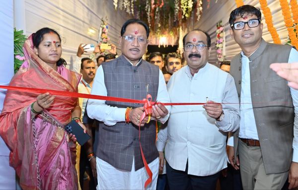 रायगढ़ जिले के ग्राम गढ़ उमरिया में नवगुरुकुल का मुख्यमंत्री ने किया शुभारंभ.....बालिकाओं की शिक्षा और संस्कारों के संवर्धन की नई पहल