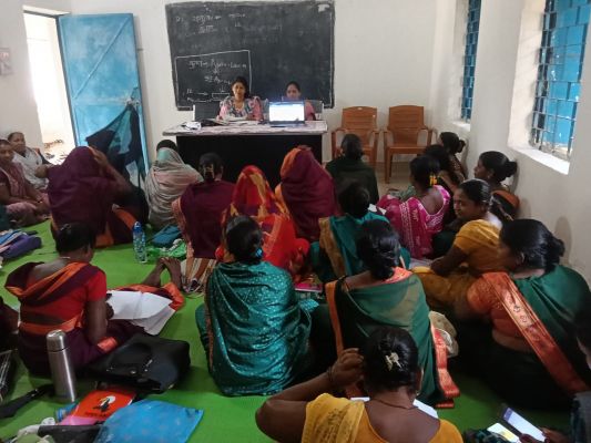 रेडियो कार्यक्रम दीदी के गोठ के तहत जिले के सभी 32 क्लस्टरों में सुनी गई महिलाओं की सफलता की प्रेरणादायी कहानियां