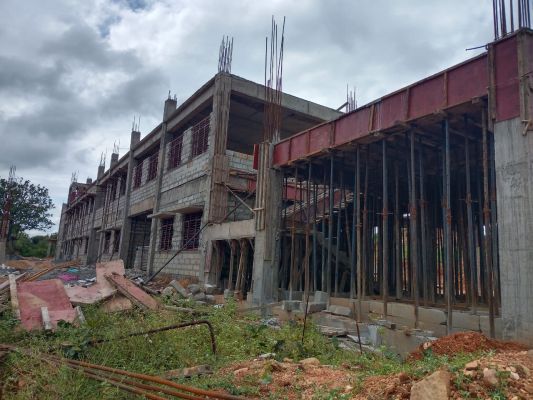 फरसाबहार में मुख्यमंत्री के पहल से&nbsp; 37.80 करोड़ की लागत से बन रहा है सर्वसुविधायुक्त एकलव्य आदर्श आवासीय विद्यालय का नवीन भवन