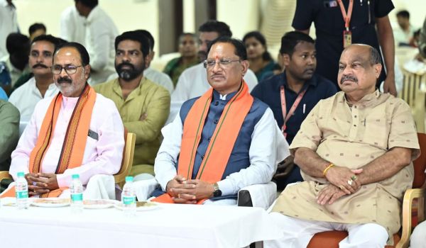 मोदी जी के मन की बात&rsquo; करोड़ों देशवासियों को जोड़ने, प्रेरित करने, नवाचार और उत्कृष्ट कार्यों को सामने लाने का माध्यम : मुख्यमंत्री श्री साय