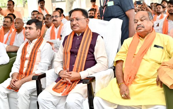 मन की बात&rsquo; में छत्तीसगढ़ के नवाचारों और माओवाद उन्मूलन के संकल्प का उल्लेख प्रदेशवासियों के लिए गौरव की बात : मुख्यमंत्री श्री साय