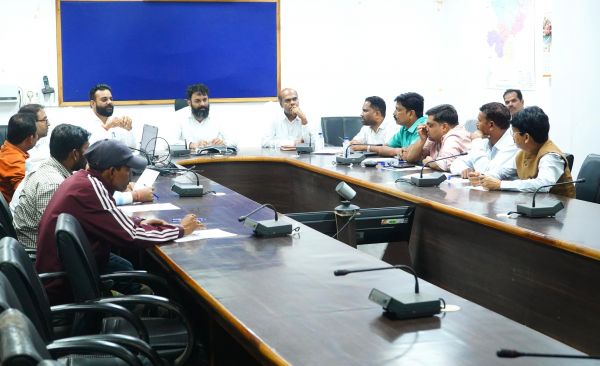 जिले में एसआईआर कार्यक्रम शुरू, 07 फरवरी को होगा मतदाता सूची का अंतिम प्रकाशन,राजनीतिक दलों को एसआईआर से जुड़ी प्रक्रियाओं और तैयारियों के संबंध दी गई जानकारी