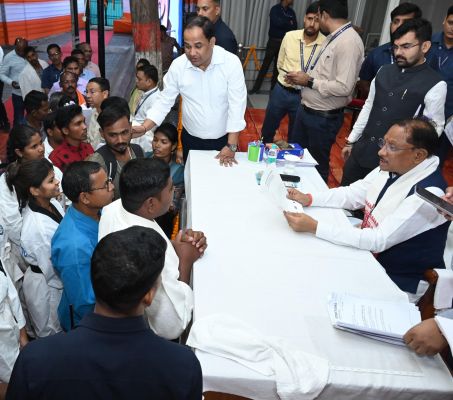 जनदर्शन में वूमेन्स सेल्फ डिफेंस ऑर्गनाइजेशन के प्रतिनिधिमंडल ने की मुलाकात