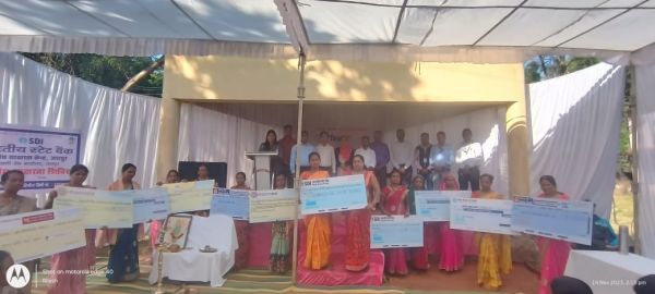 कुनकुरी में आयोजित मुद्रा एवं बैंक क्रेडिट मेला में 92 महिला समूहों को 2.53 करोड़ के बैंक लोन स्वीकृत