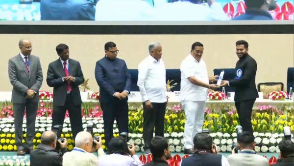 रायगढ़ : जल संरक्षण में राष्ट्रीय अवॉर्ड-रायगढ़ ने देश में हासिल किया दूसरा स्थान, राष्ट्रपति ने किया सम्मानित