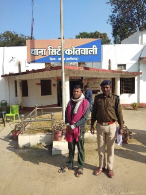 &ldquo;फर्जी जवान ने नौकरी के नाम पर ठगी का खेल रचा, जशपुर पुलिस ने पकड़कर जेल भेजा