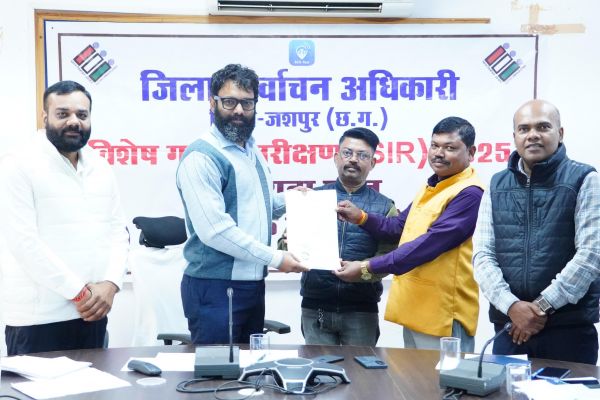 विशेष गहन पुनरीक्षण के तहत मतदाता नामावली का प्रारूप प्रकाशित: 6.14 लाख पंजीकृत मतदाताओं में से 89.42% ने अपने गणना पत्रक जमा किए, 72,740 नाम विलोपित, दावा-आपत्ति की अवधि 23 दिसंबर से 22 जनवरी 2026 तक