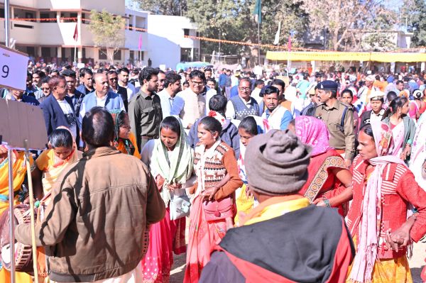 आदिवासी संस्कृति हमारी पहचान, संरक्षण हमारा संकल्प: कल्याण आश्रम के 73वें स्थापना दिवस पर वित्त मंत्री श्री ओ.पी. चौधरी का प्रेरक उद्बोधन