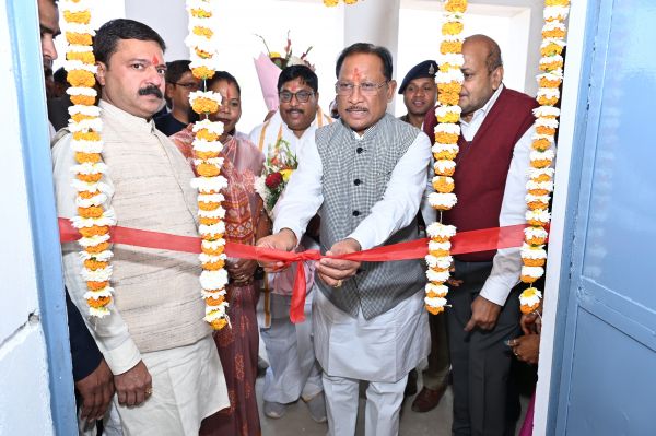 मुख्यमंत्री श्री विष्णुदेव साय ने सरस्वती शिशु मंदिर में स्मार्ट क्लास का किया शुभारंभ, आधुनिक तकनीक आधारित शिक्षण से विद्यार्थियों को मिलेगा गुणवत्तापूर्ण शिक्षा का लाभ